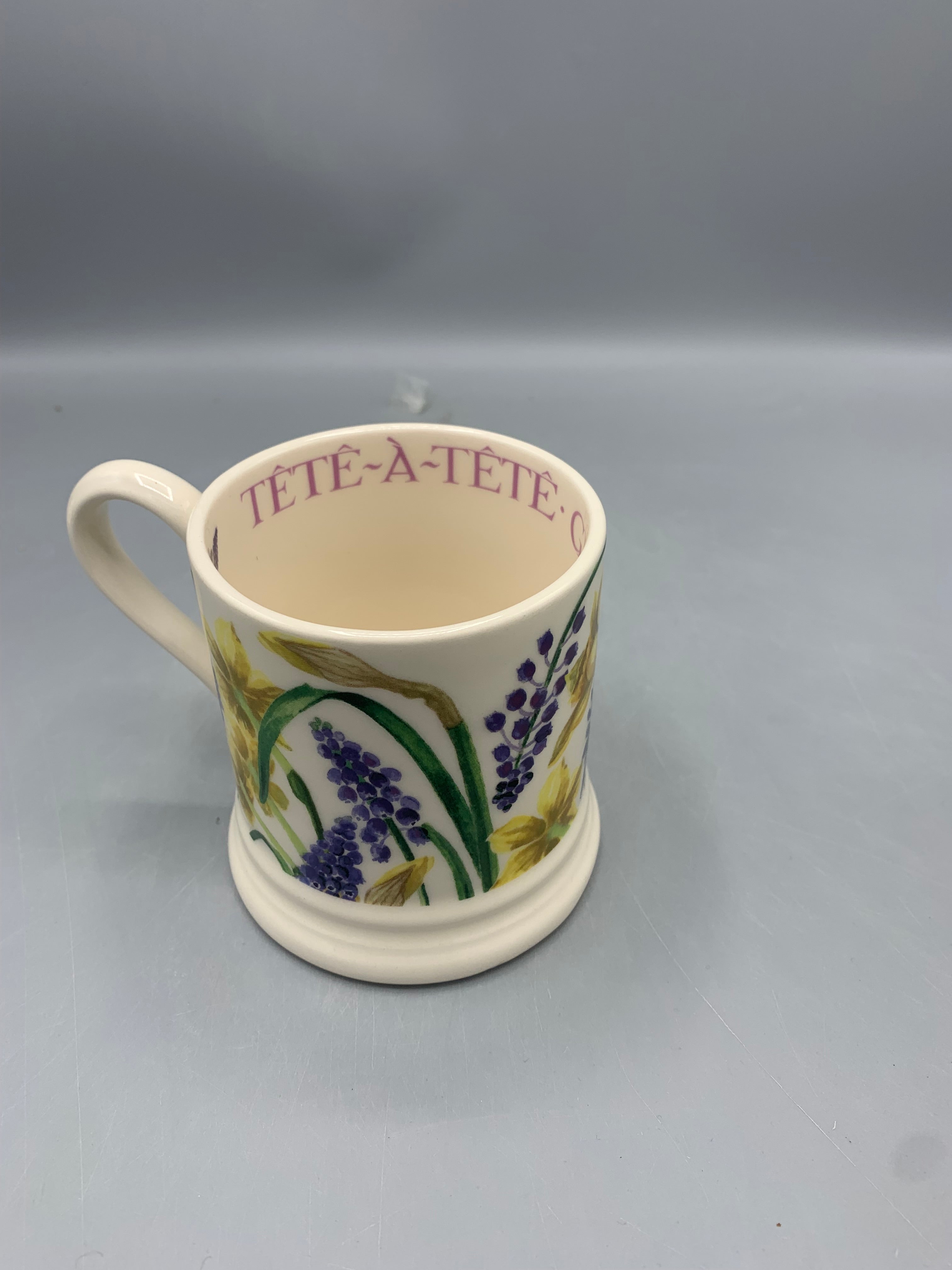 1/2 Pint Mug Crocus Tete a Tete Grape Hyacint
