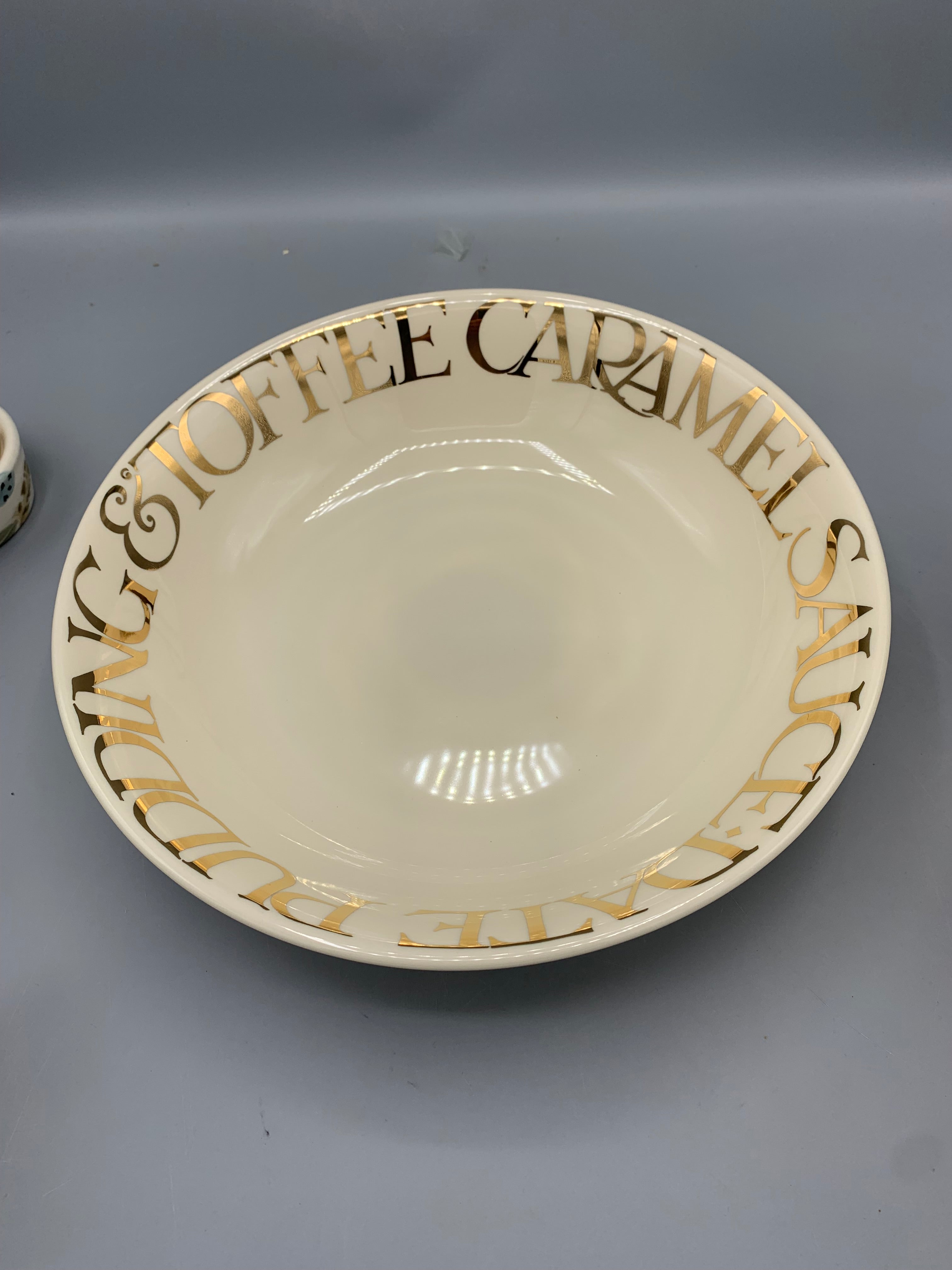 Medium Dish Gold Toast