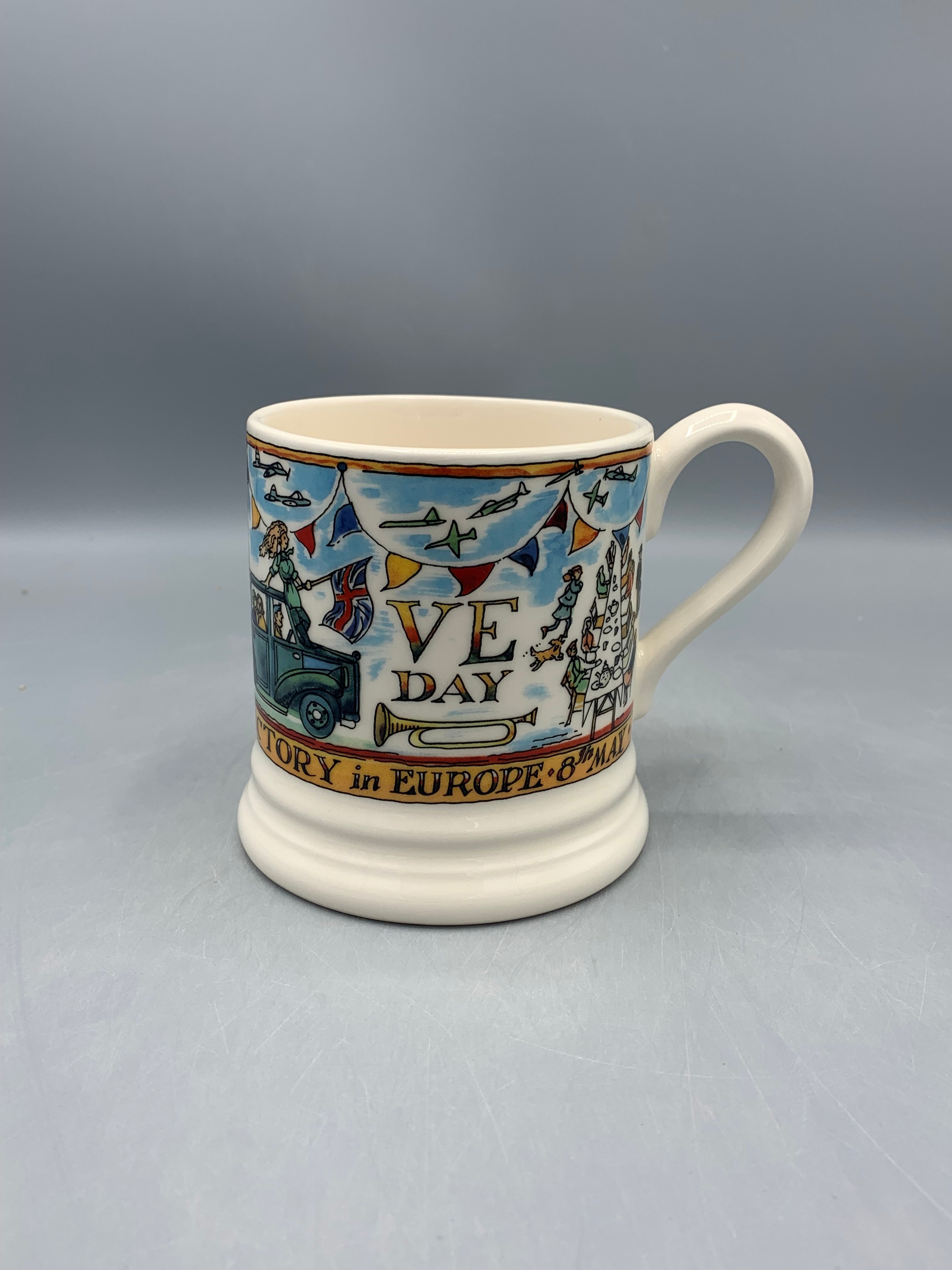 1/2 Pint Becher Narzisse