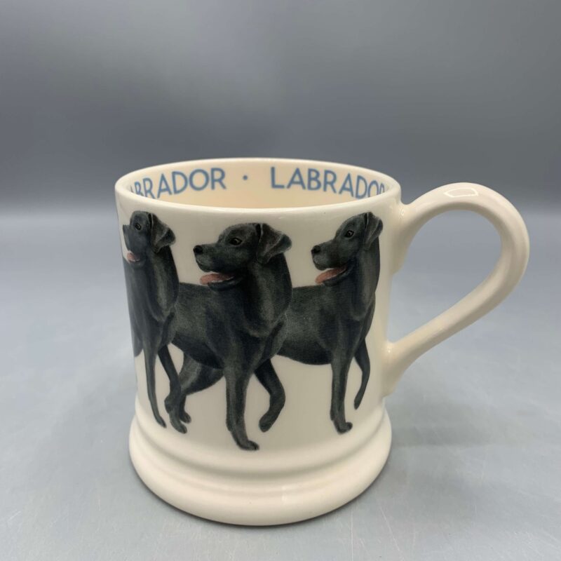 1/2 Pint Mug Black Labrador B Keus