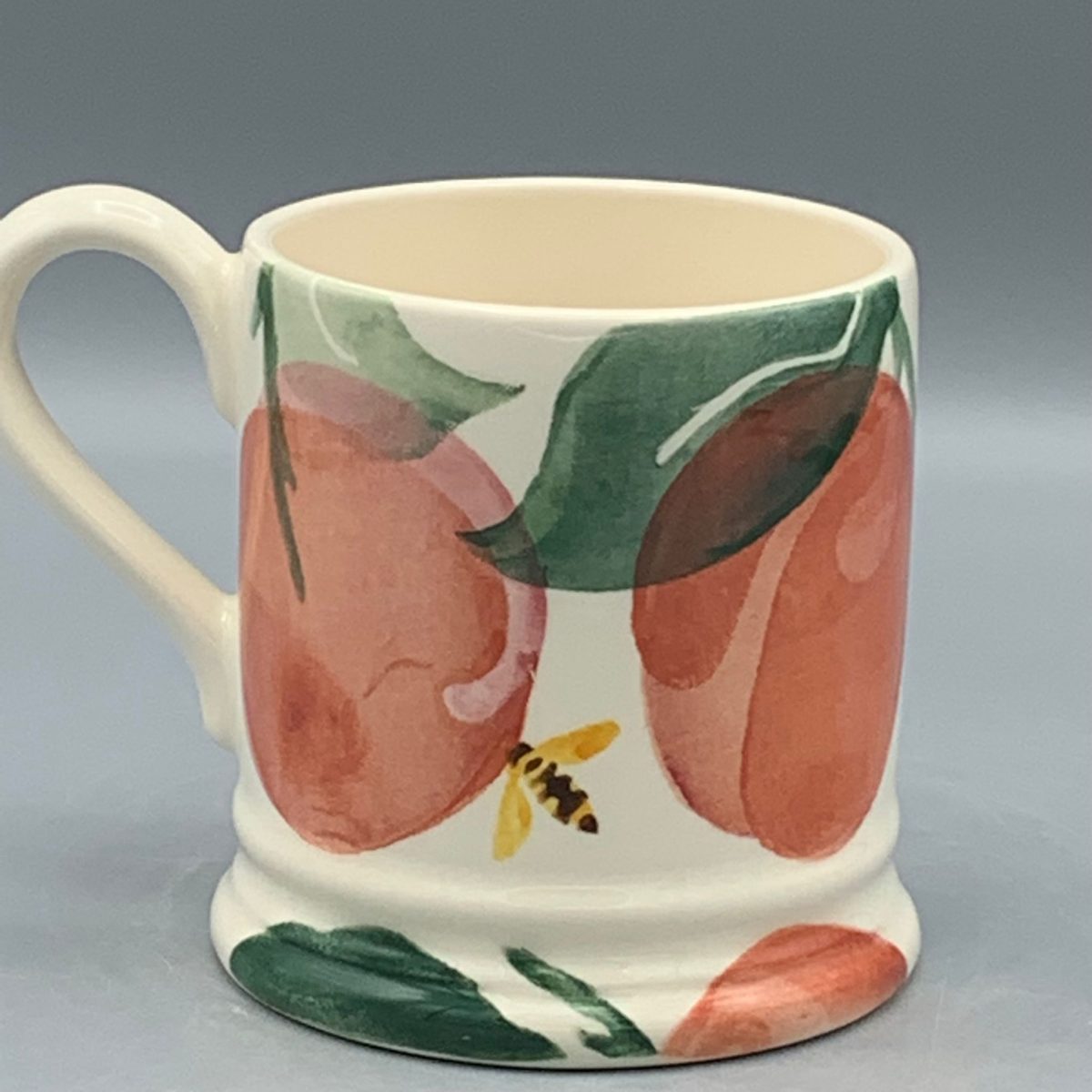 1/2 Pint Mug Peaches B Keus