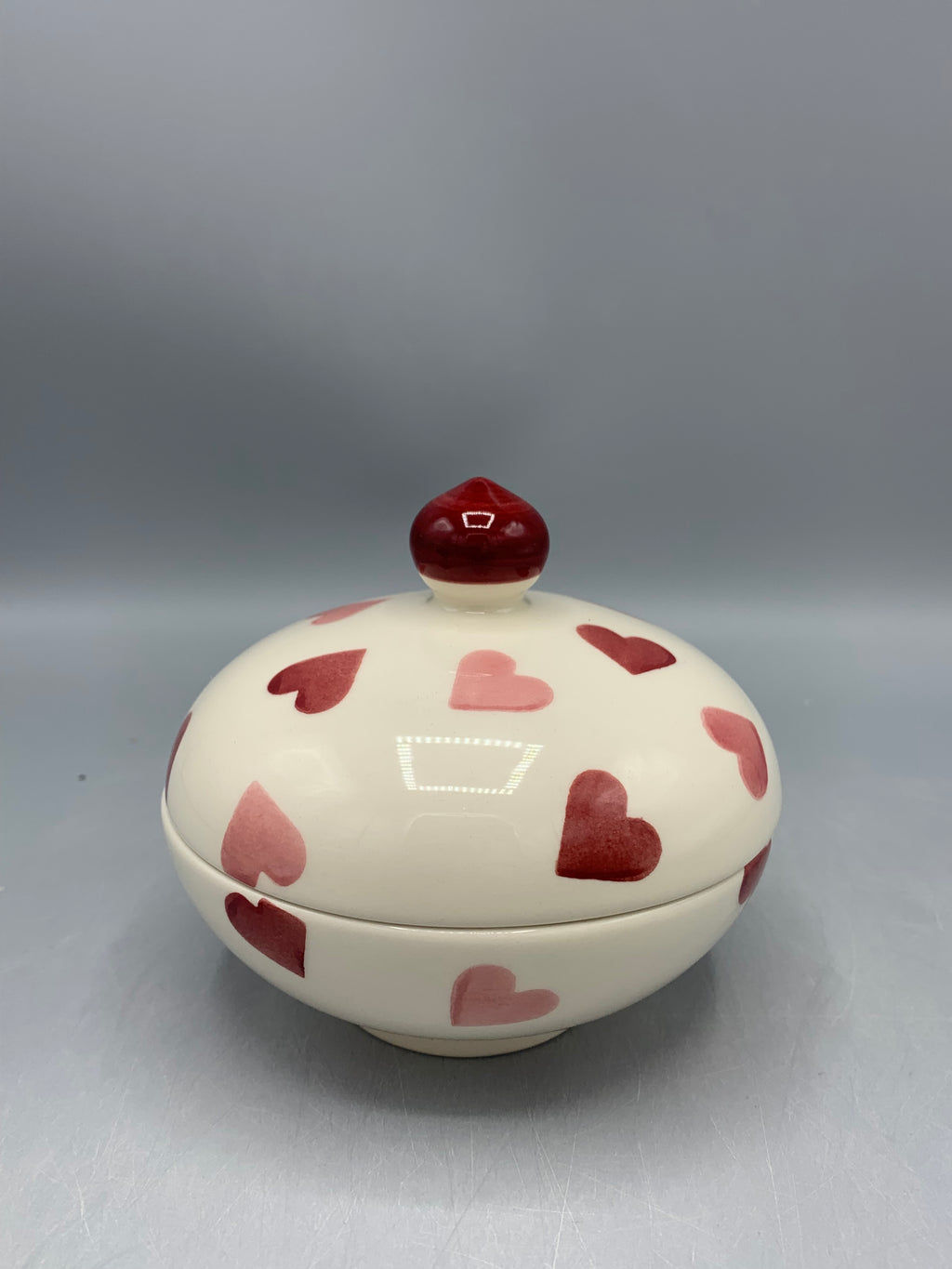 Small Lidded Pot Pink Hearts