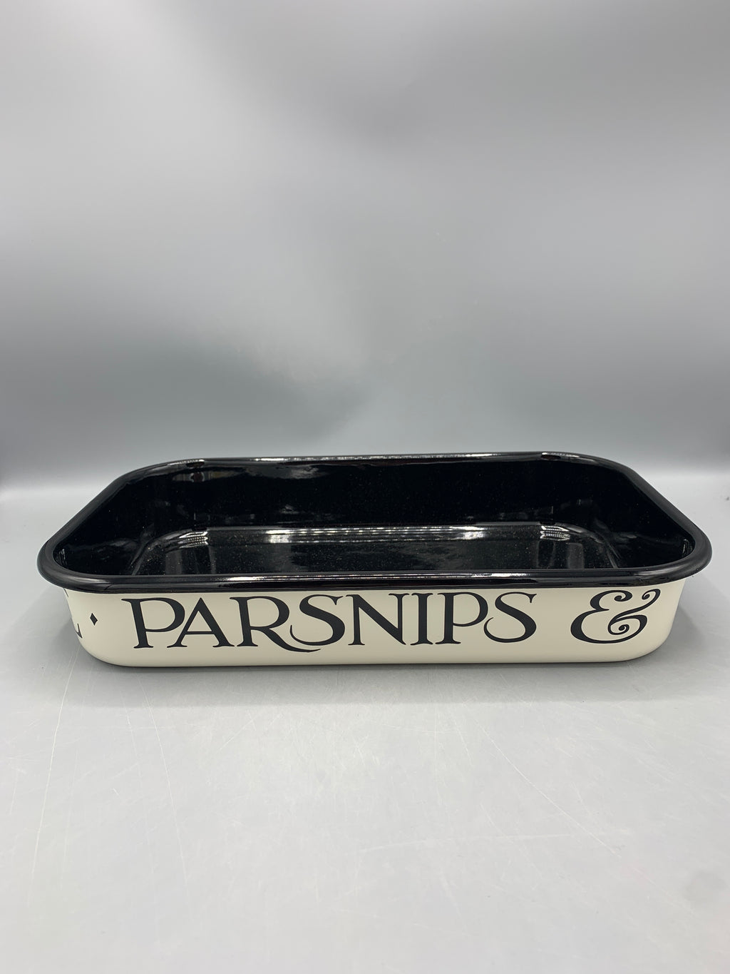 Enamel Roasting Tray 34cm Black Toast Parsnips