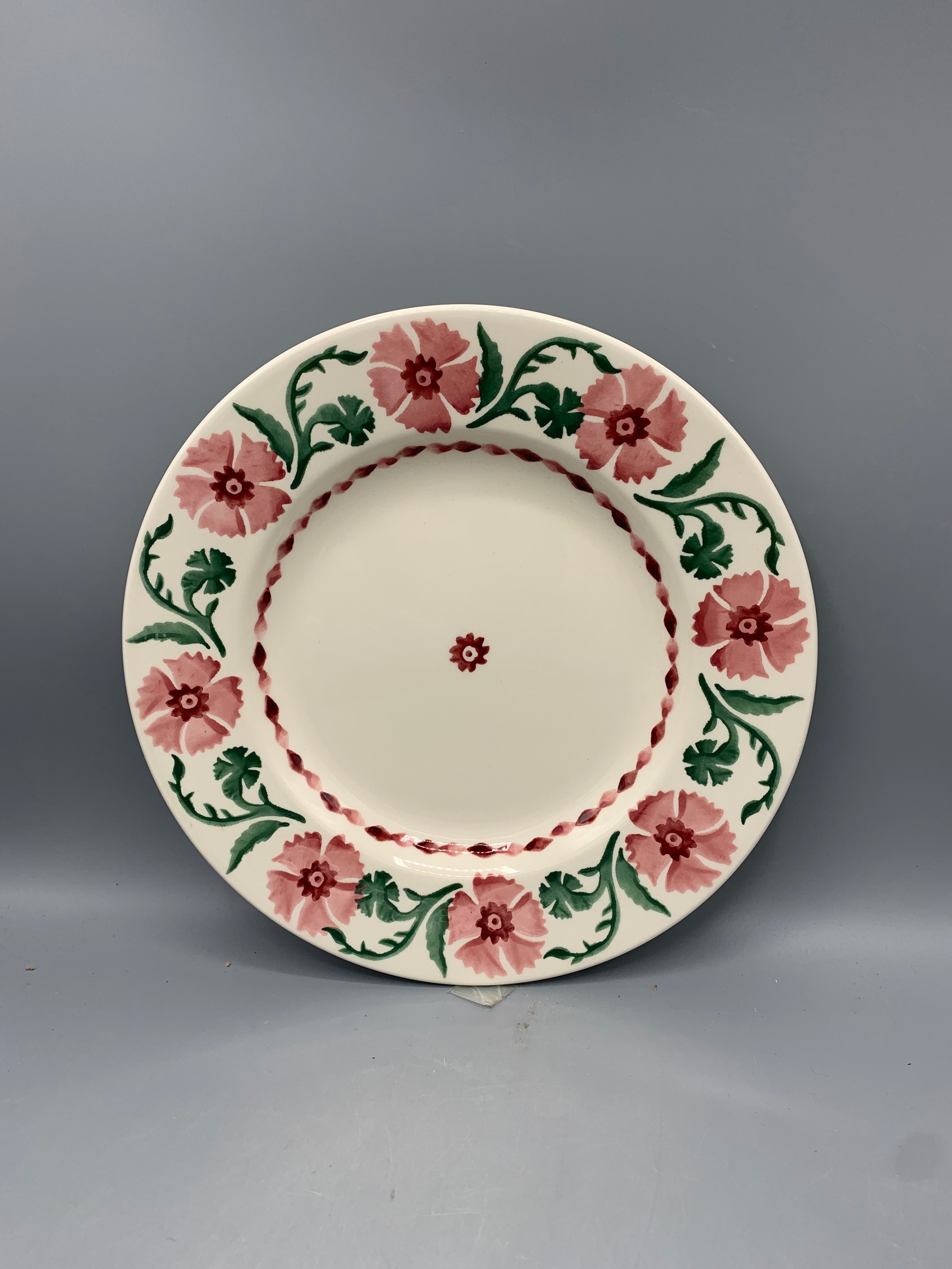 8 1/2 Inch Plate Pink Carnation