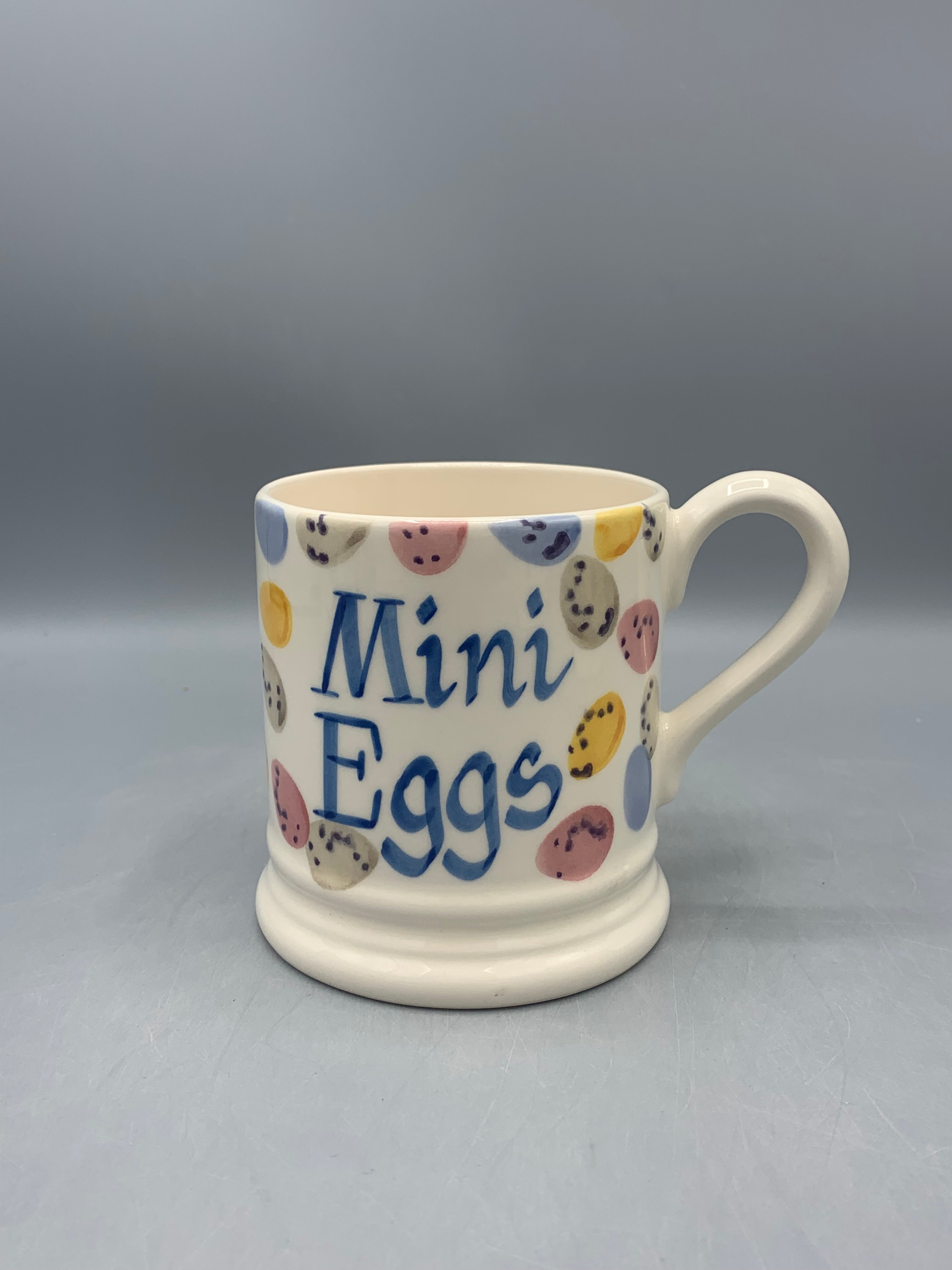 1/2 Pint Mug Mini Eggs B Keus