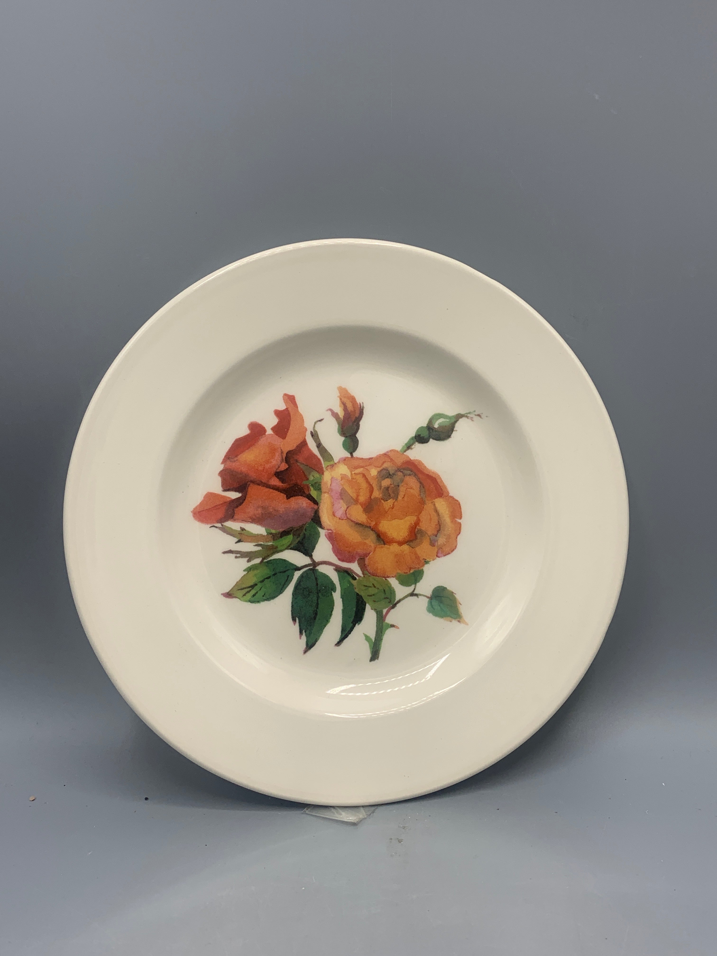 6 1/2 Inch plate Granny'S Roses