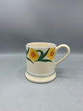 1/2 Pint Mug Windblown Daffodils