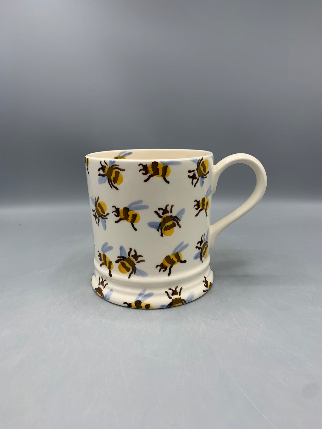 1 Pint Mug Bumblebee
