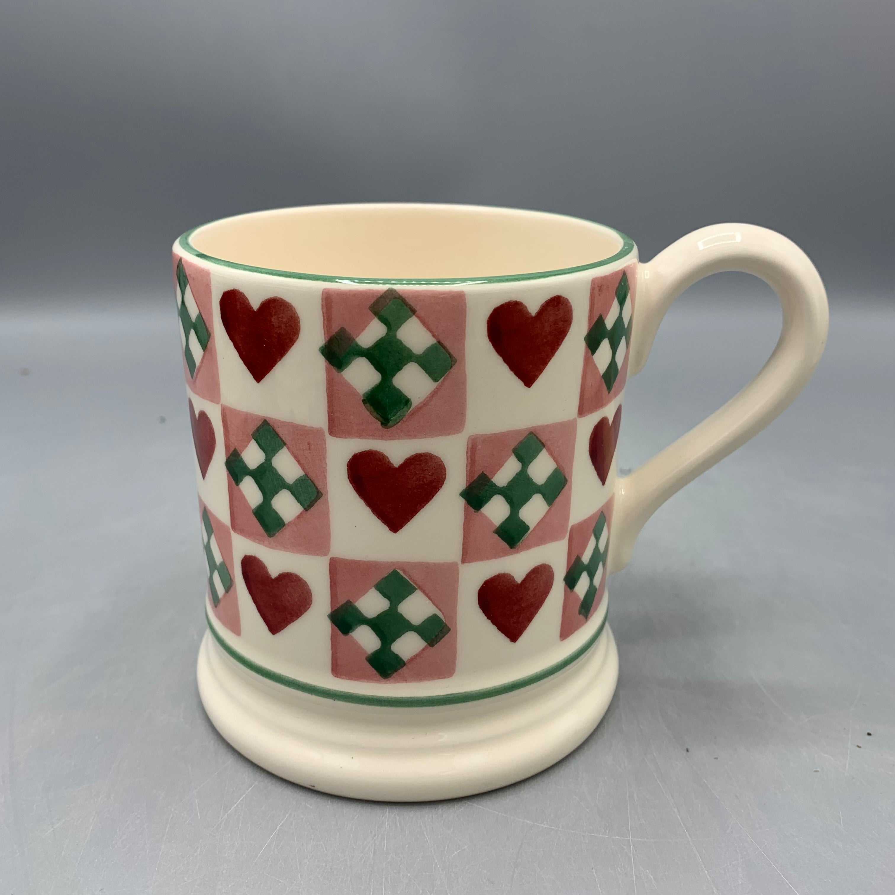 1/2 Pint Mug Pink Quilts