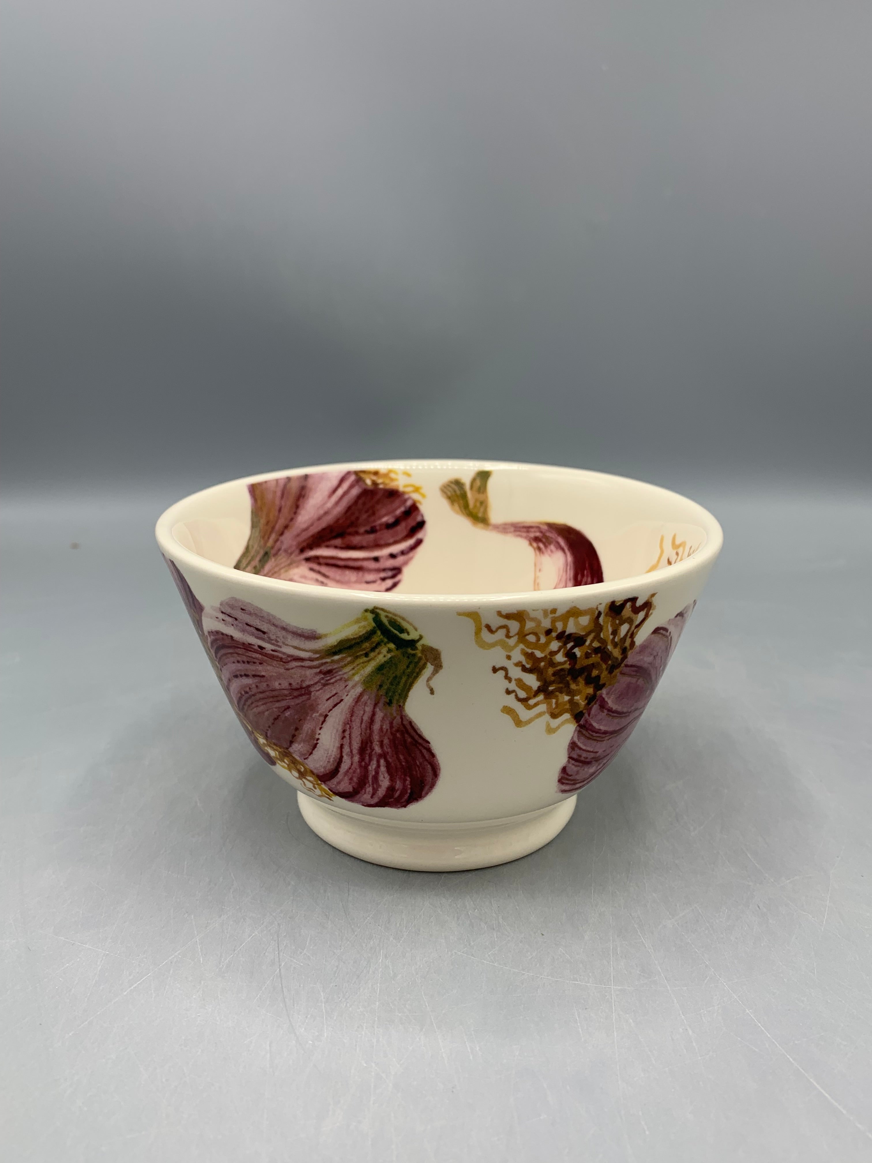 Small Old Bowl Garlic