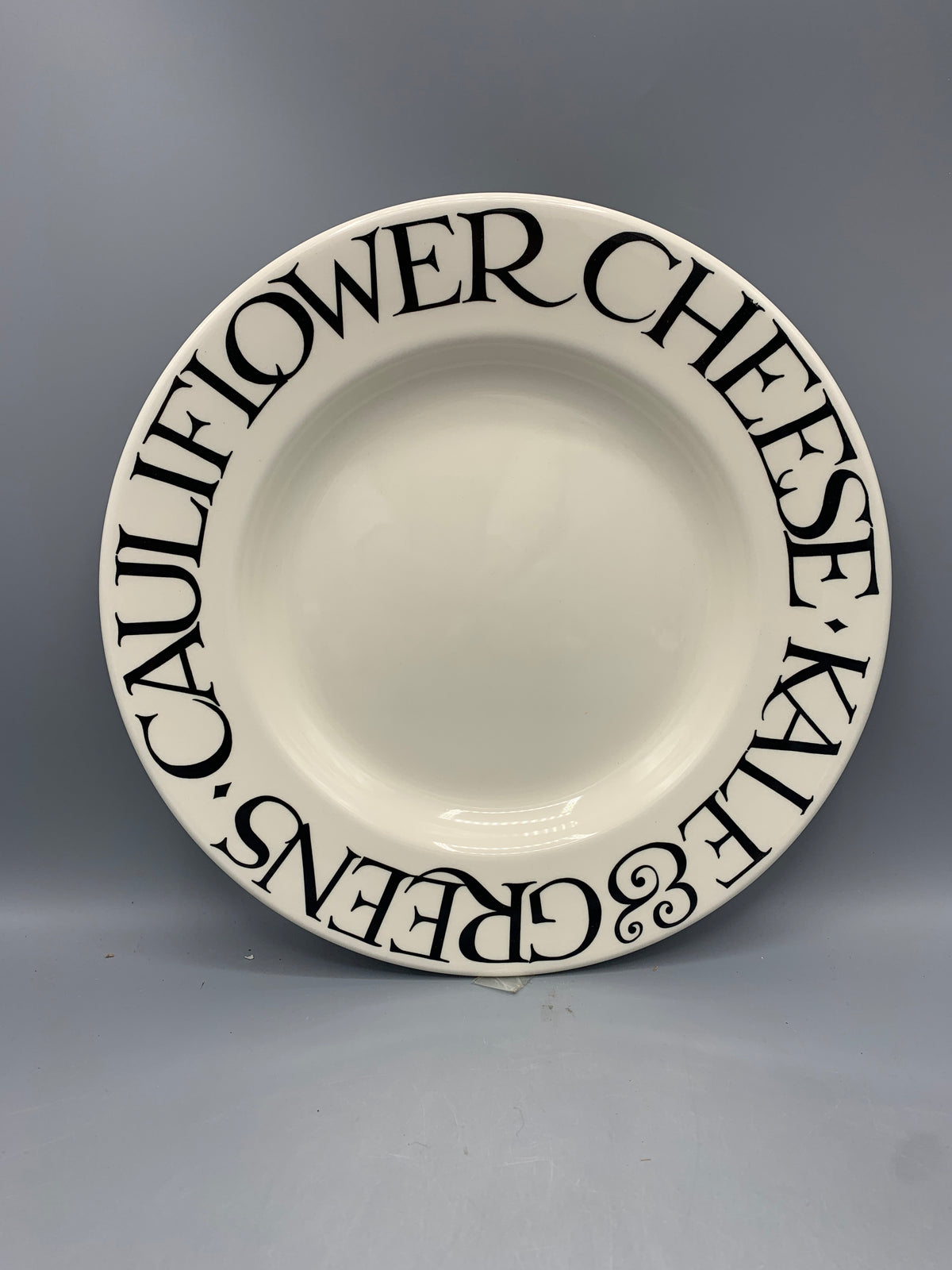 10 1/2 Inch Plate Black Toast Veggies