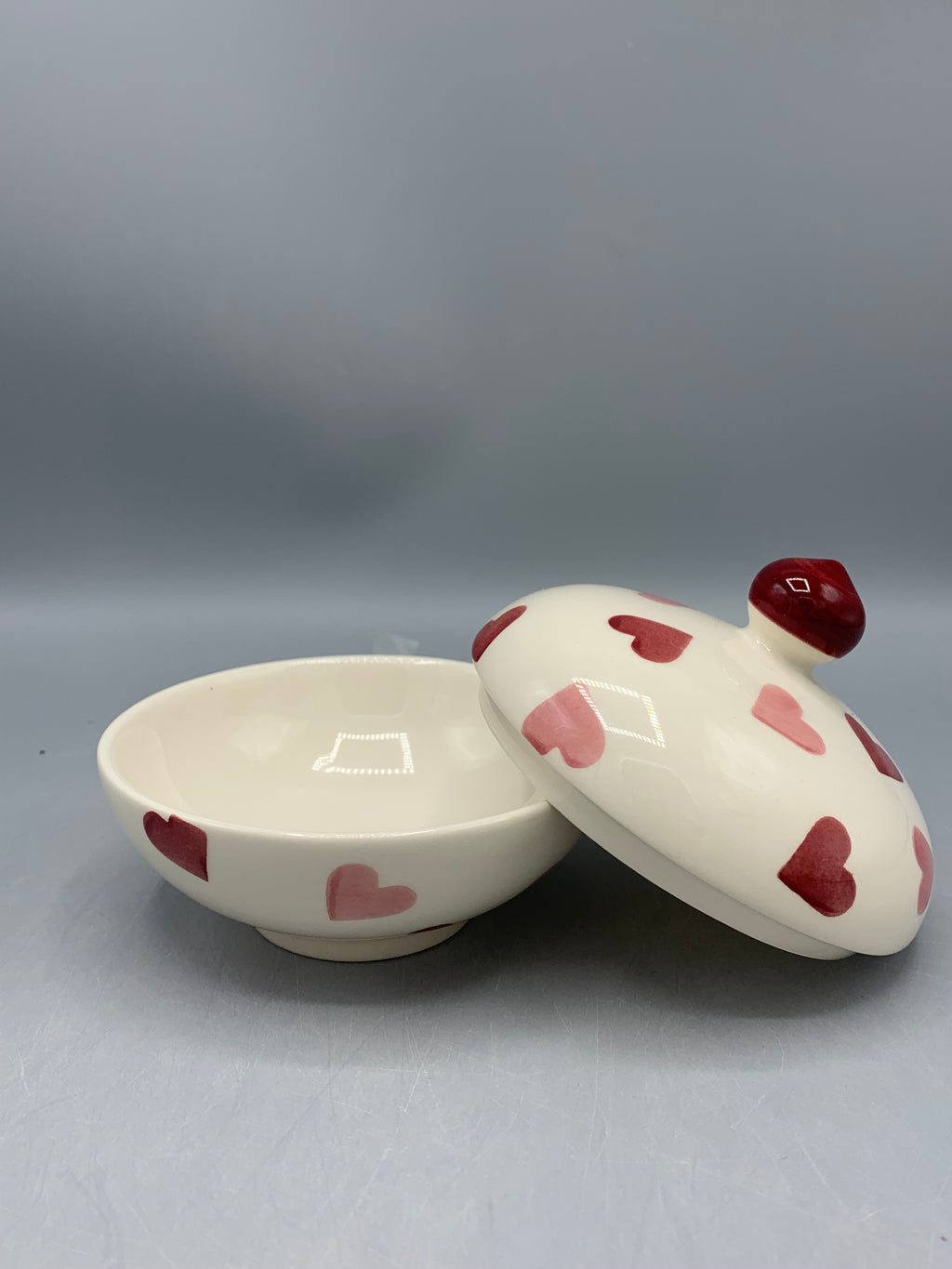 Small Lidded Pot Pink Hearts