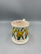 1/2 Pint Mug Daffodils