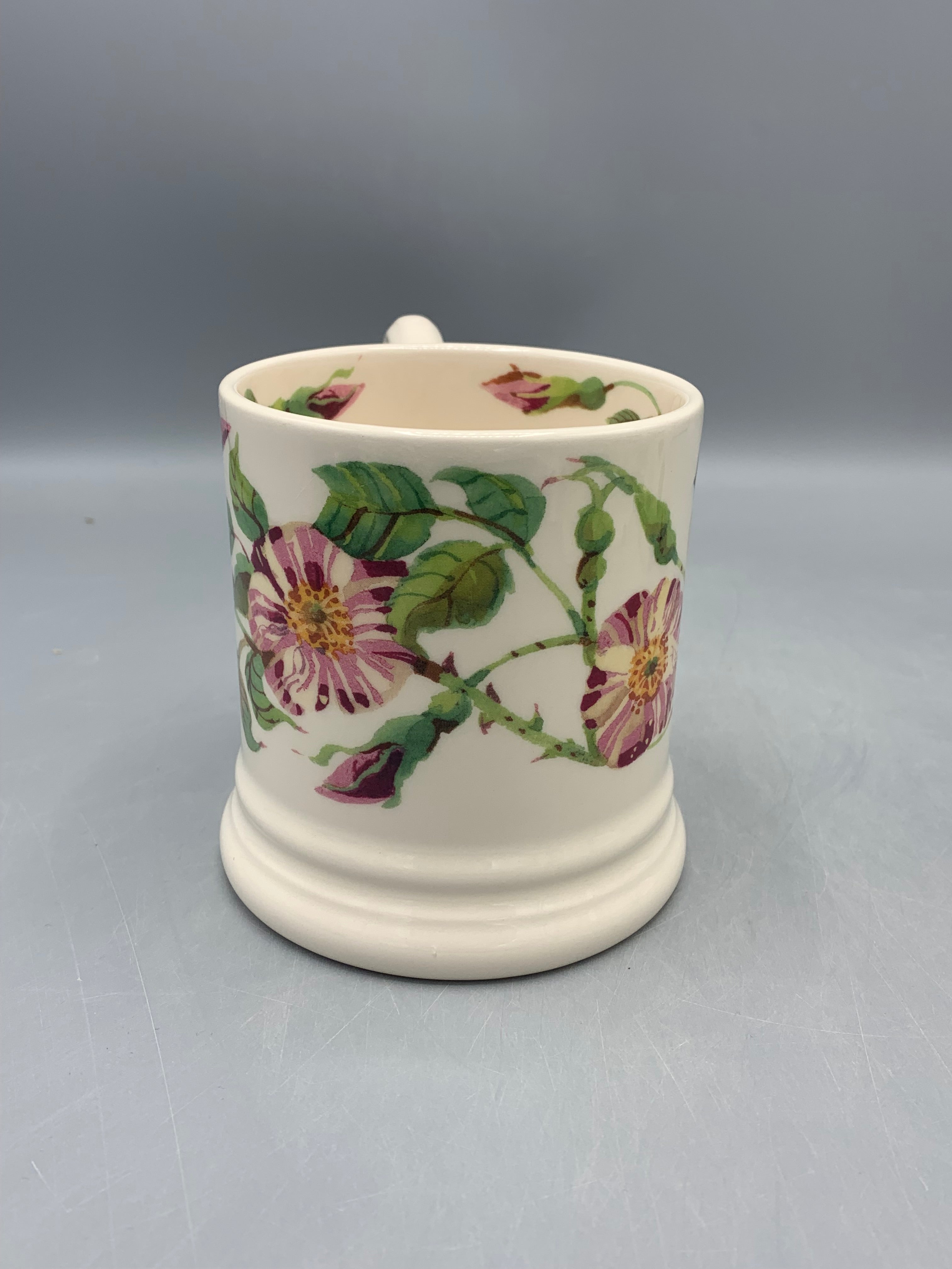 1/2 Pint Mug Rosa Mundi