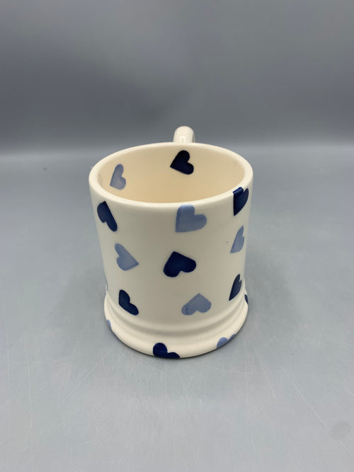1/2 Pint Mug Blue Hearts