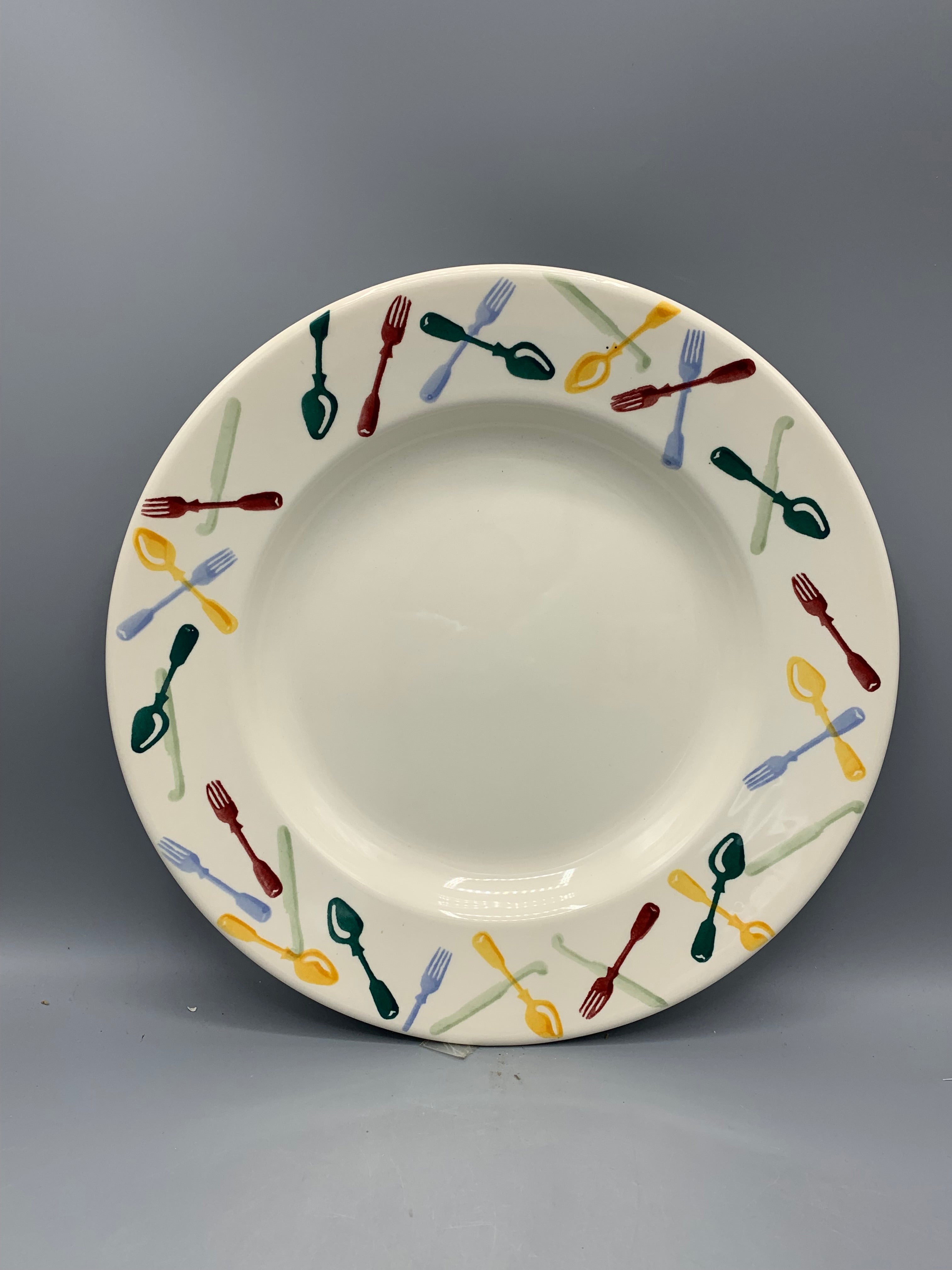 10 1/2 Inch Plate Polka Knives & Forks B Keus