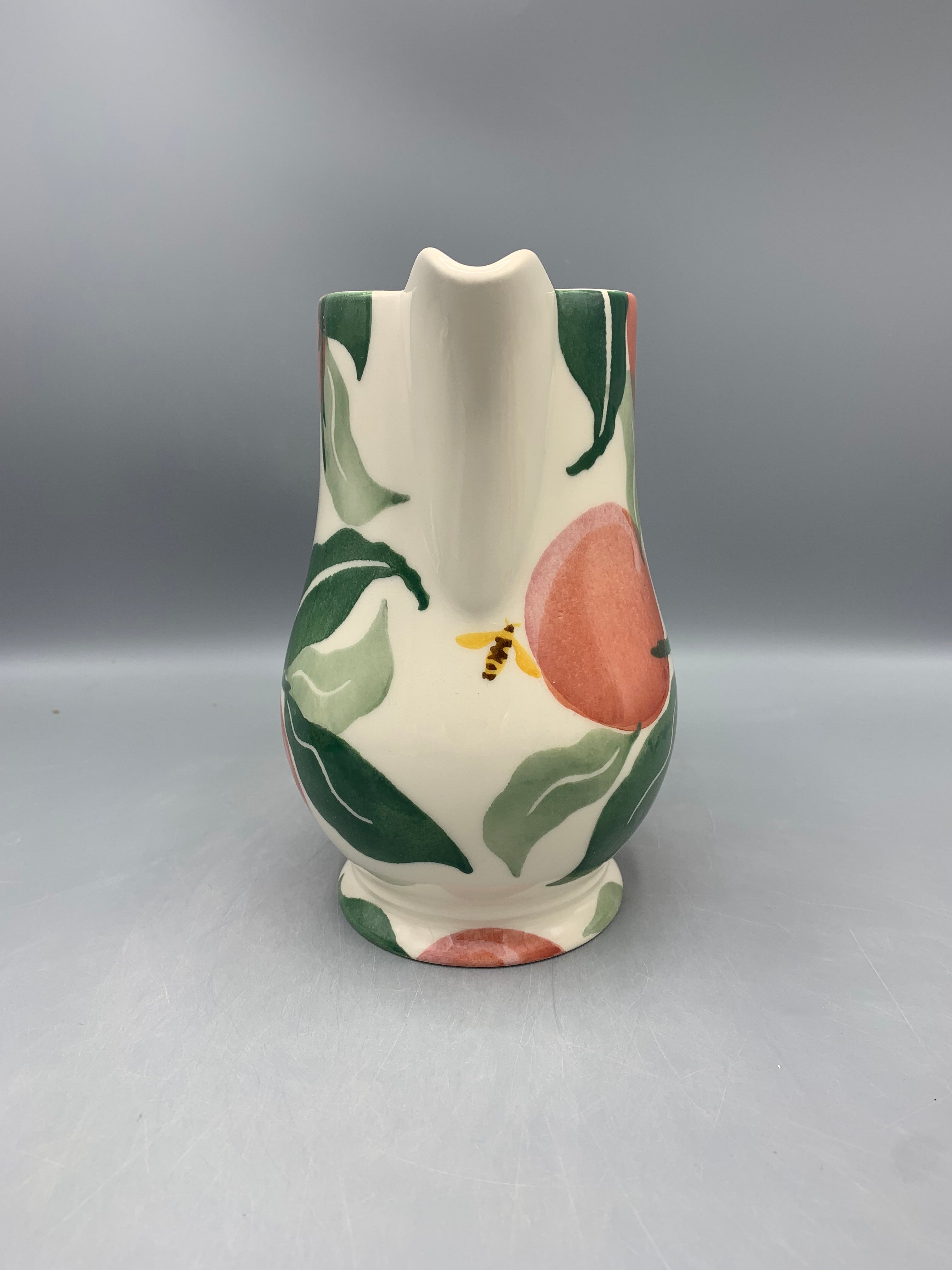 Milk Jug Peaches B Keus