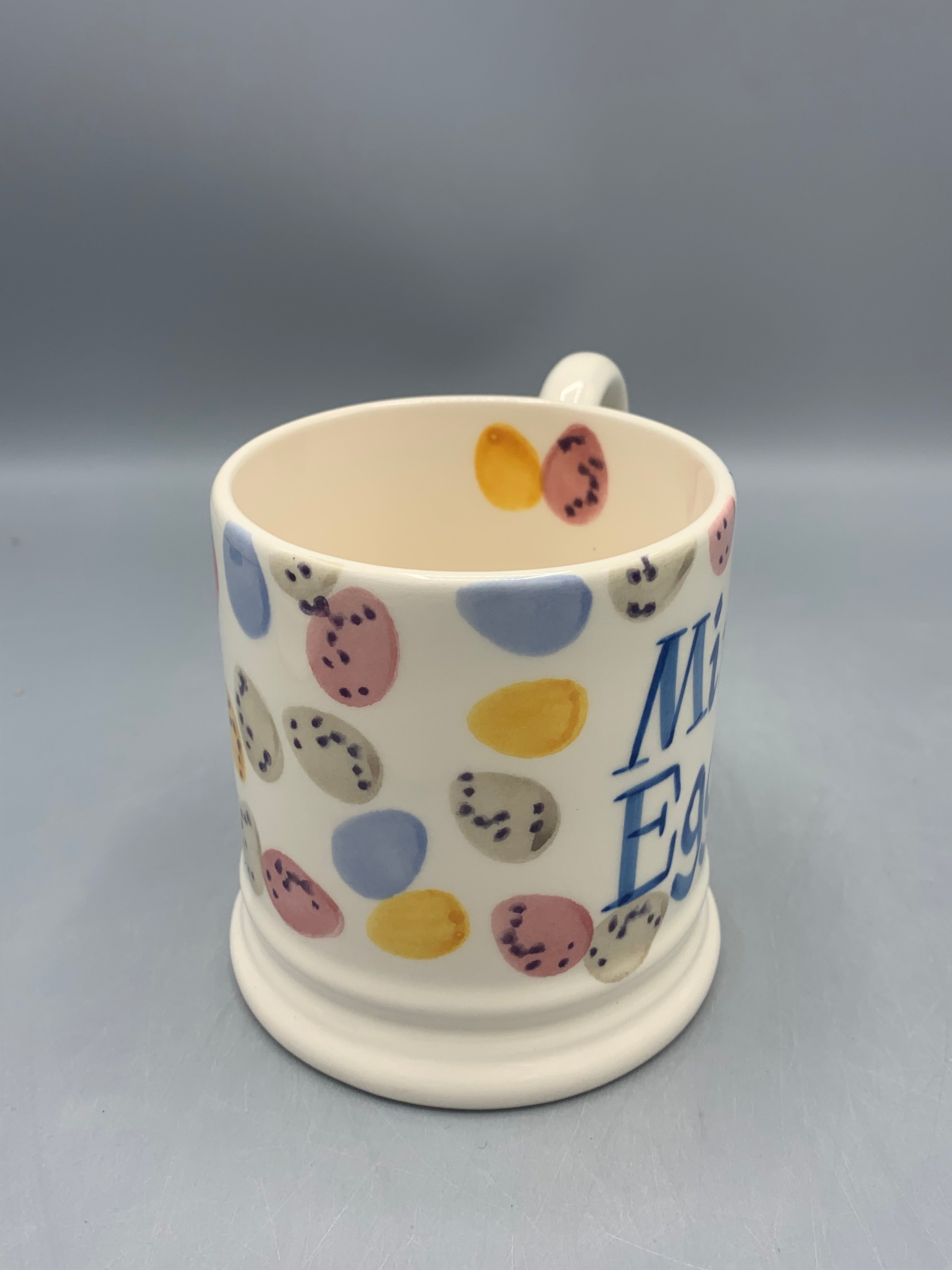 1/2 Pint Mug Mini Eggs B Keus