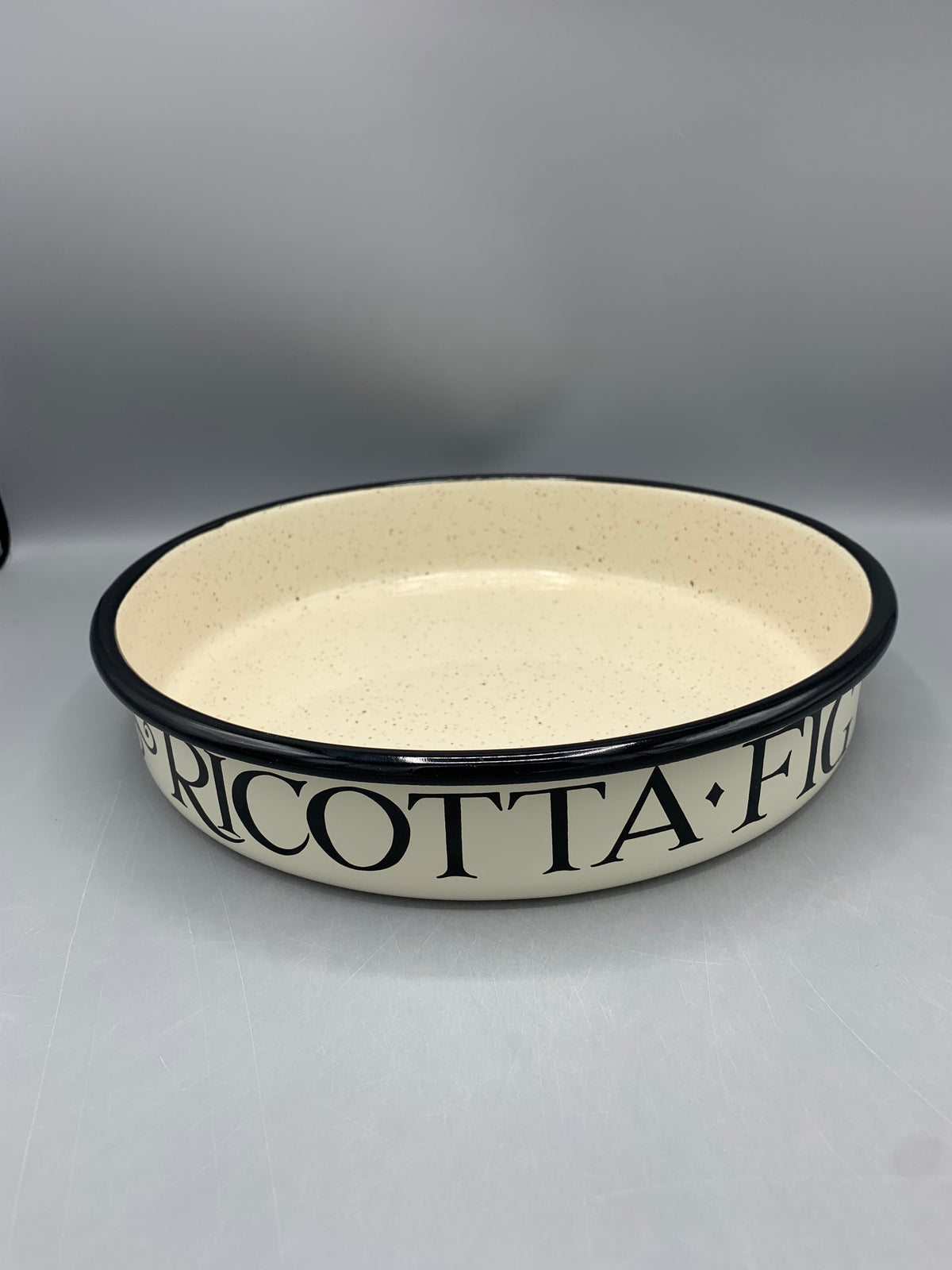 Enamel Pie Dish Black Toast Goat's Cheese