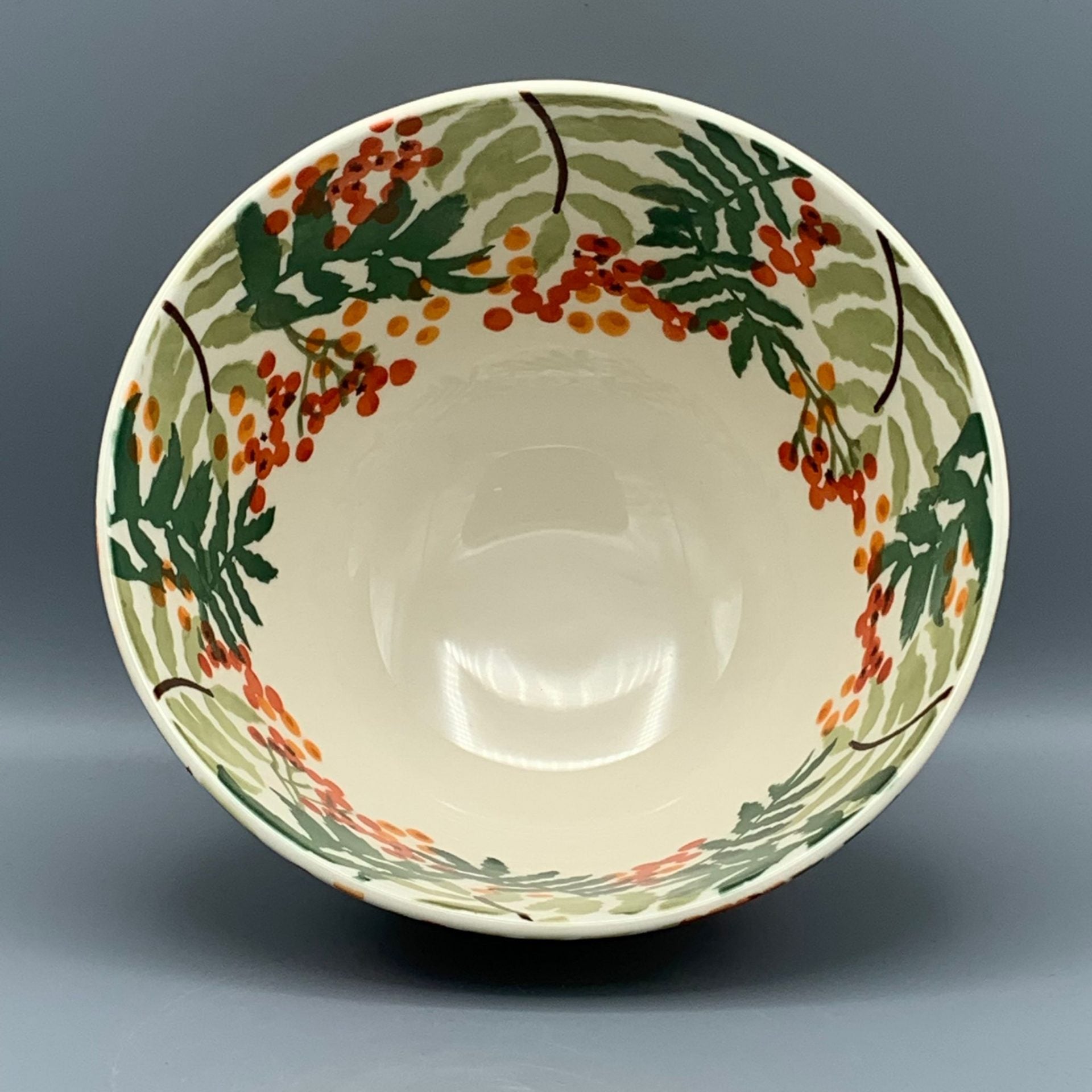 Large old bowl Rowan B-Keus