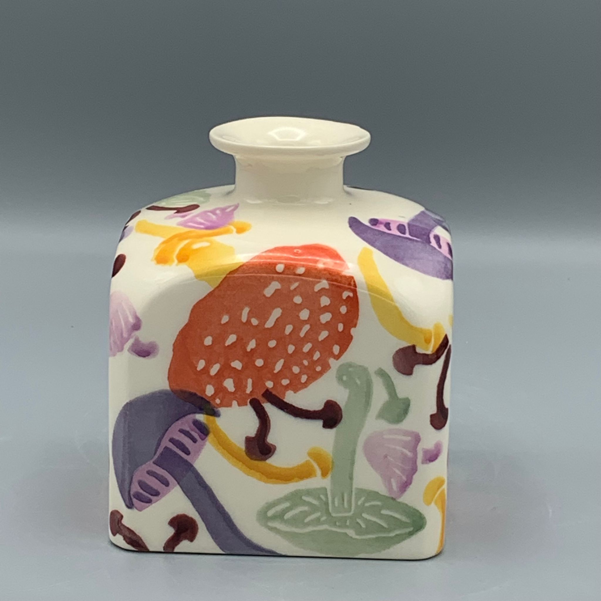 Short Apothecary Bottle Wild Mushrooms B Choice