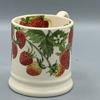 1/2 Pint Mug Strawberries