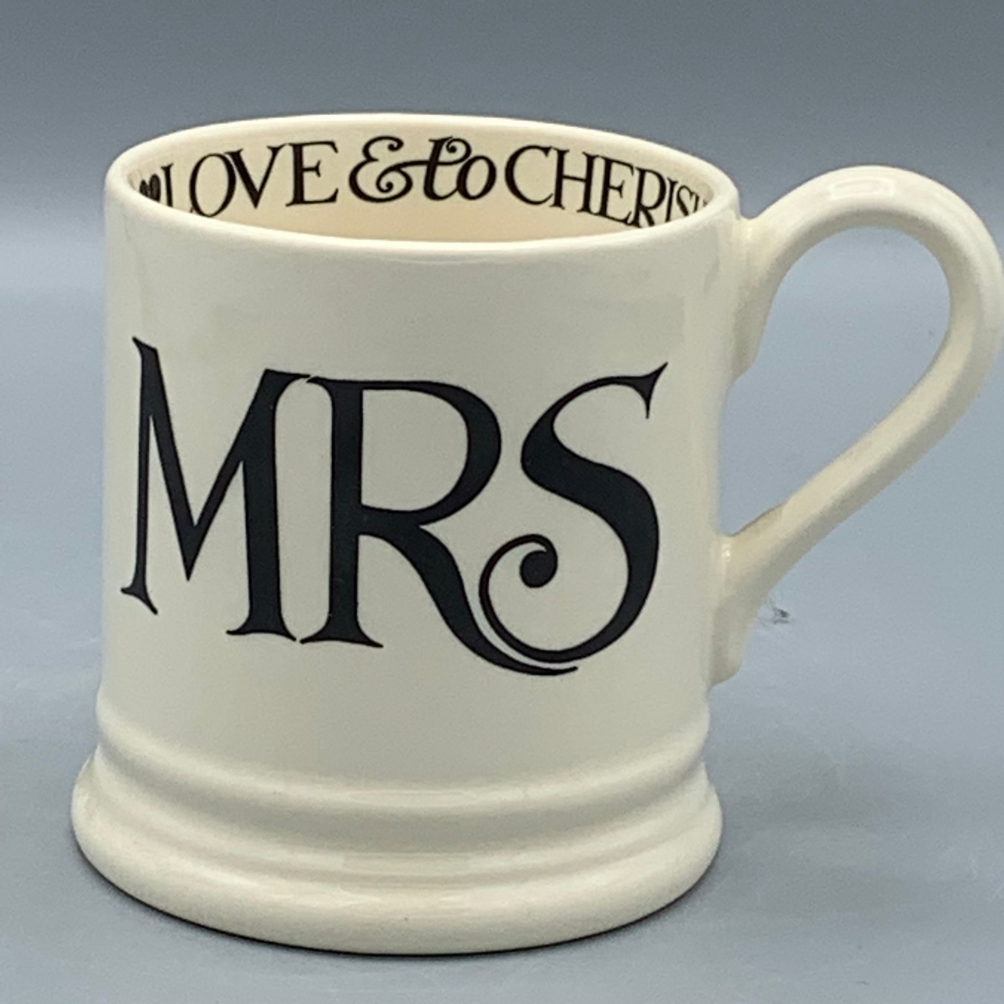 1/2 Pint Mug Black Toast Mrs
