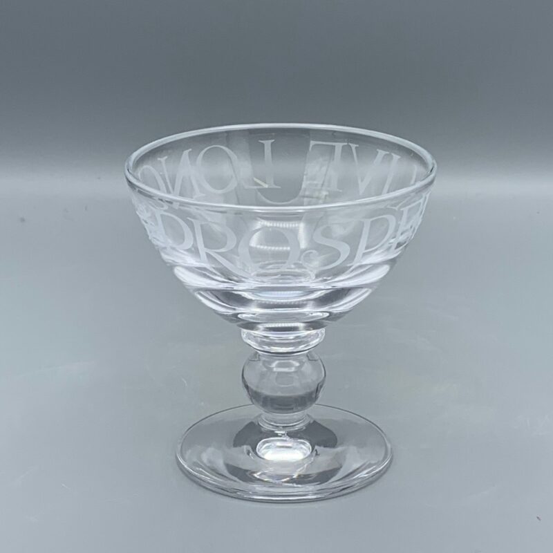 Cocktailglas Schwarzer Toast