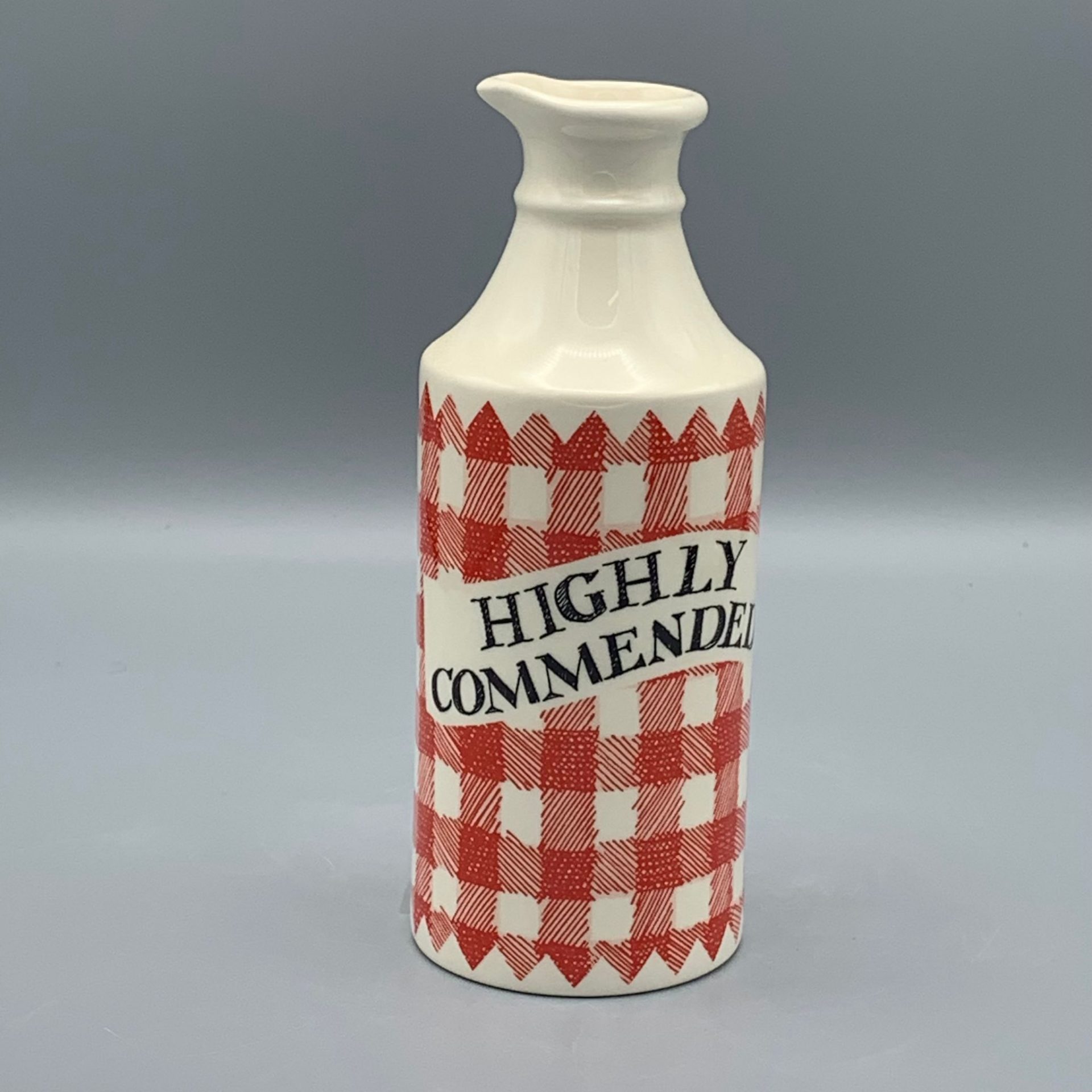 Ingwerbierflasche, rot-weiß kariert