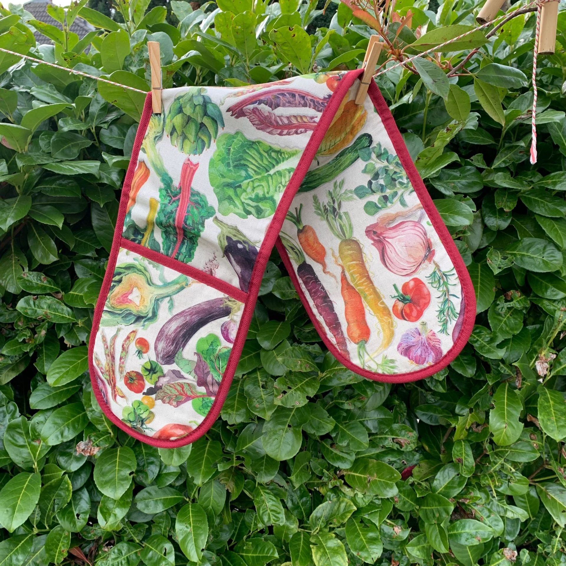 Oven Glove Vegetable Garden