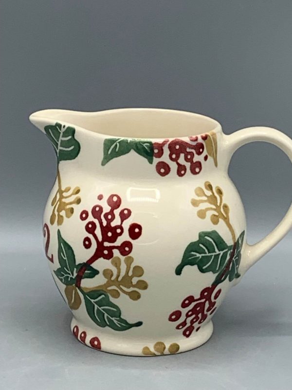 1/2 Pint Jug Christmas Ivy 2022