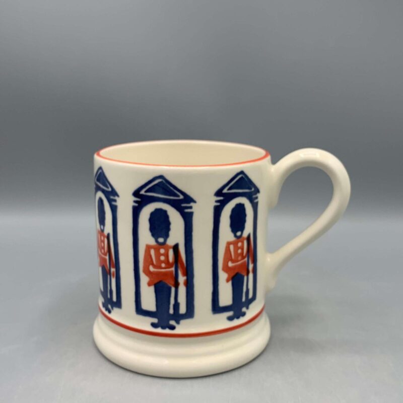 1/2 Pint Mug King's Guard