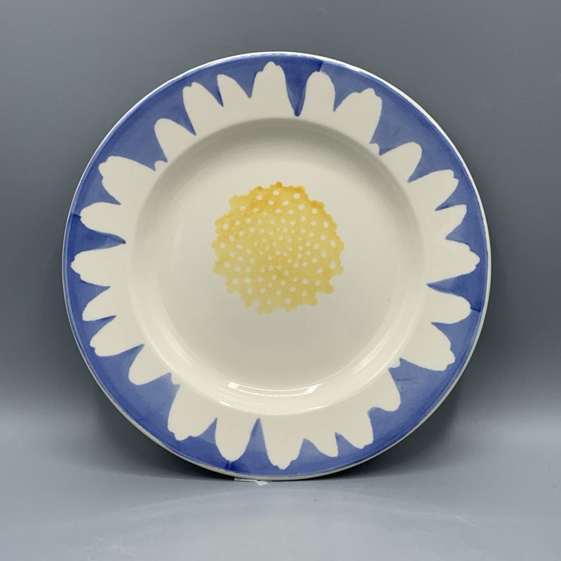6 1/2 Inch Daisy Lavender