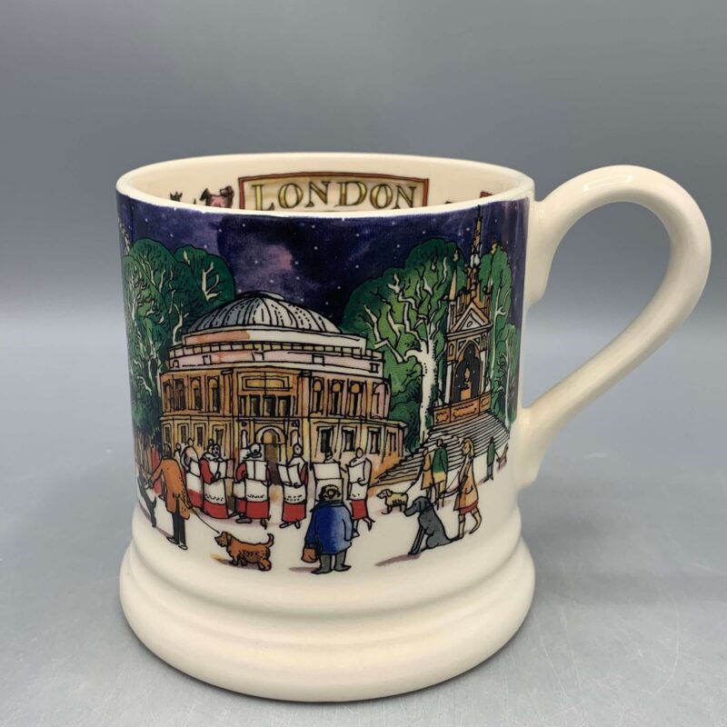 1/2 Pint Mug London At Christmas