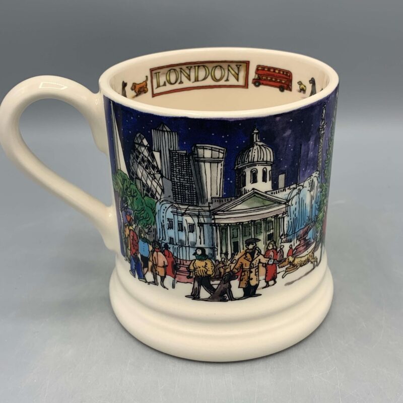 1/2 Pint Mug London At Christmas