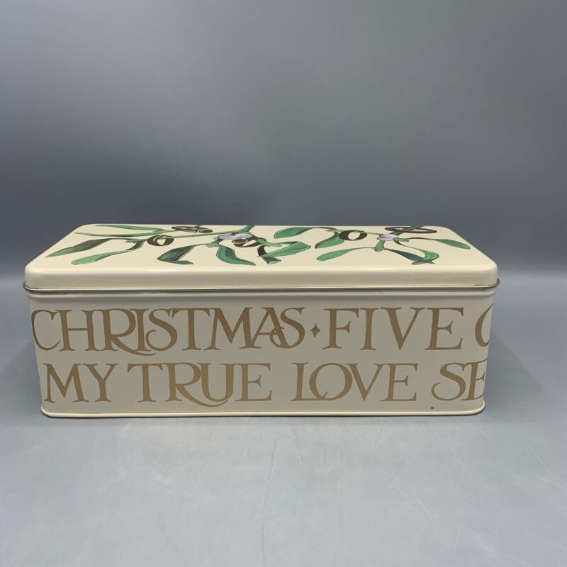 Long Deep Rectangular Five Gold Rings
