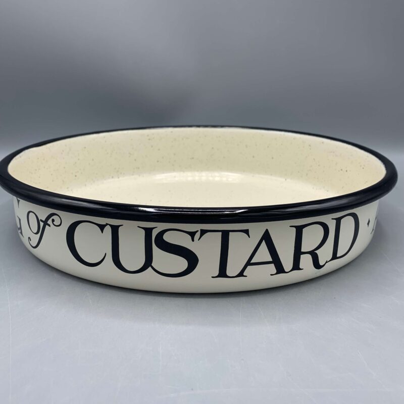 Enamel Pie Dish Sweet Black Toast
