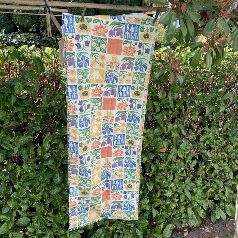 Table Runner Spring Flowers