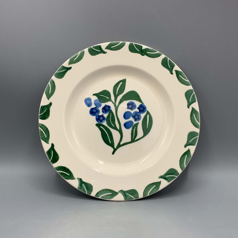 6 1/2 Inch plate Blueberries