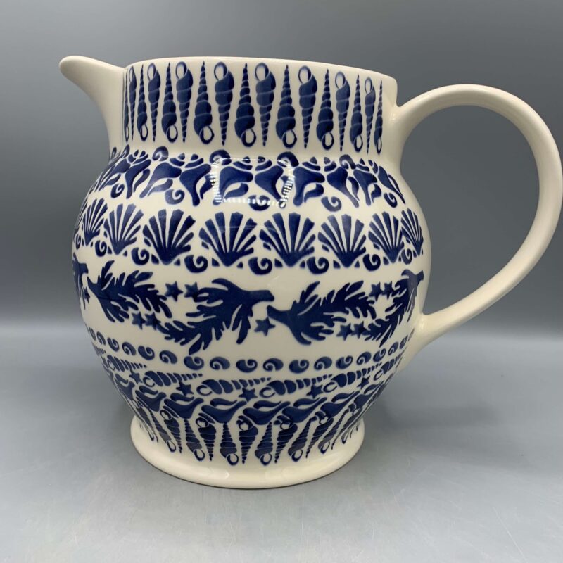 6 pint jug Blue Shells
