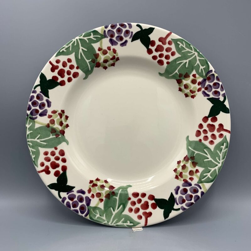 10 1/2 Inch Plate Christmas Ivy