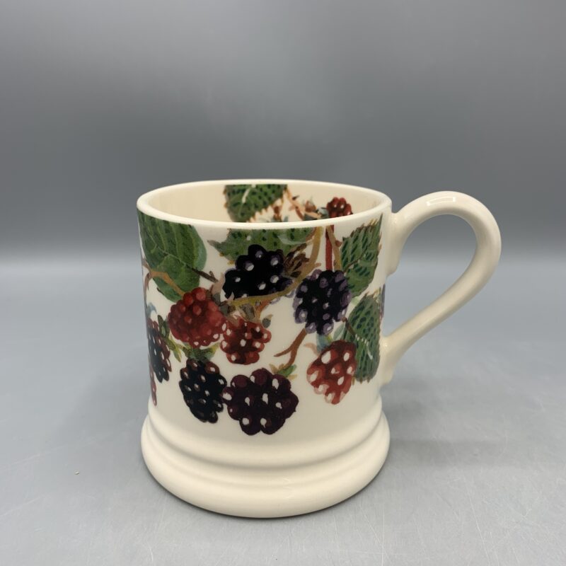 1/2 Pint Mug Blackberry