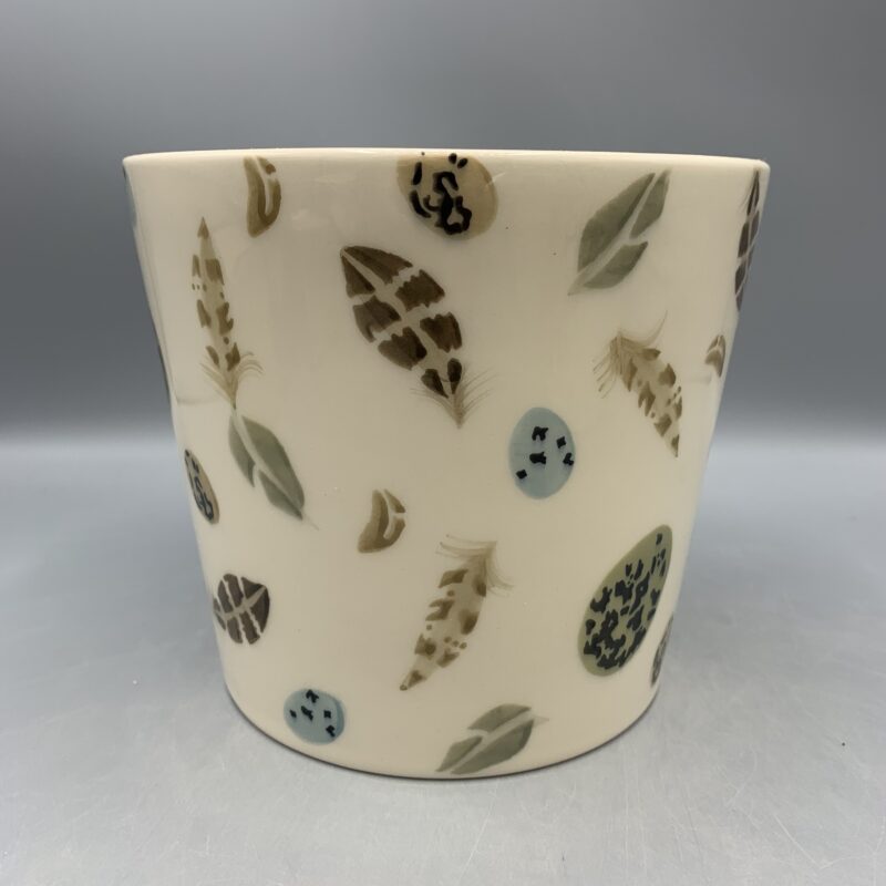 Medium Plant Pot Egg & Feather