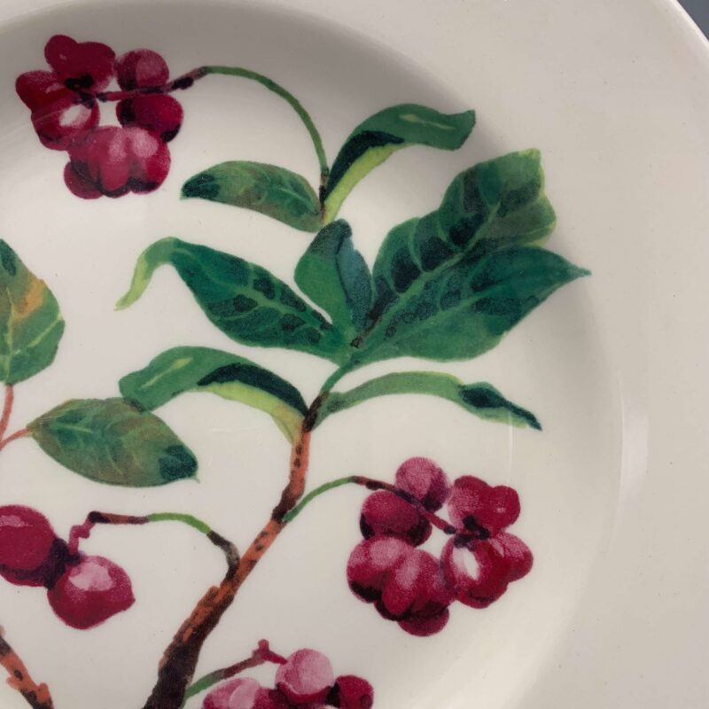 8 1/2 Inch Plate Trees & Leaves Spindle