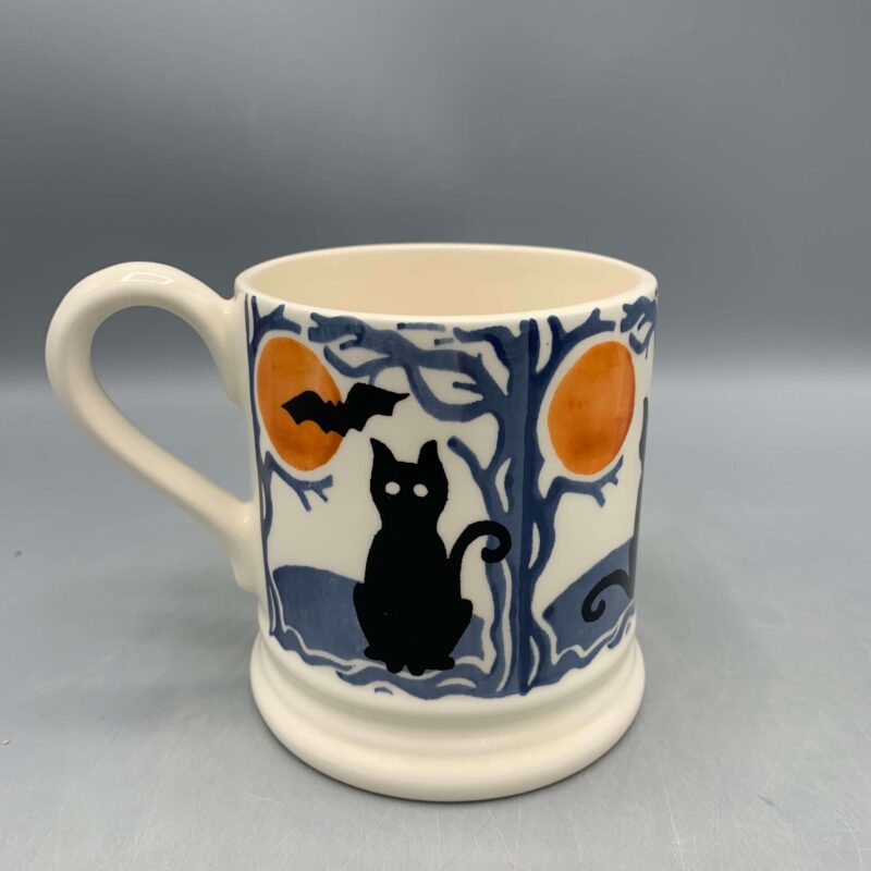 1/2 Pint Mug The Wise Witches Black Cats