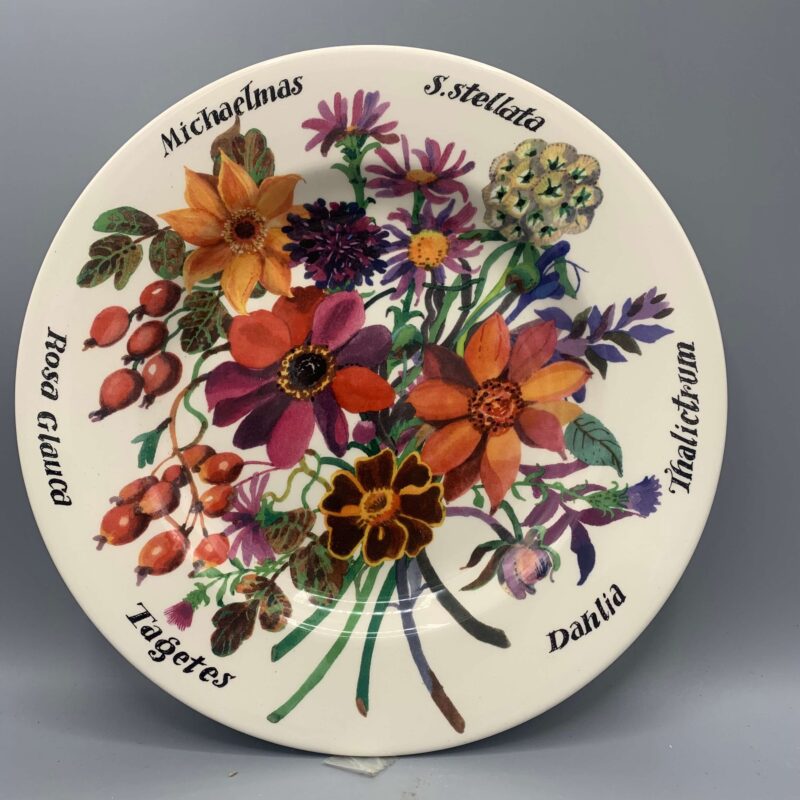 8 1/2 Inch Plate Autumn Flowers