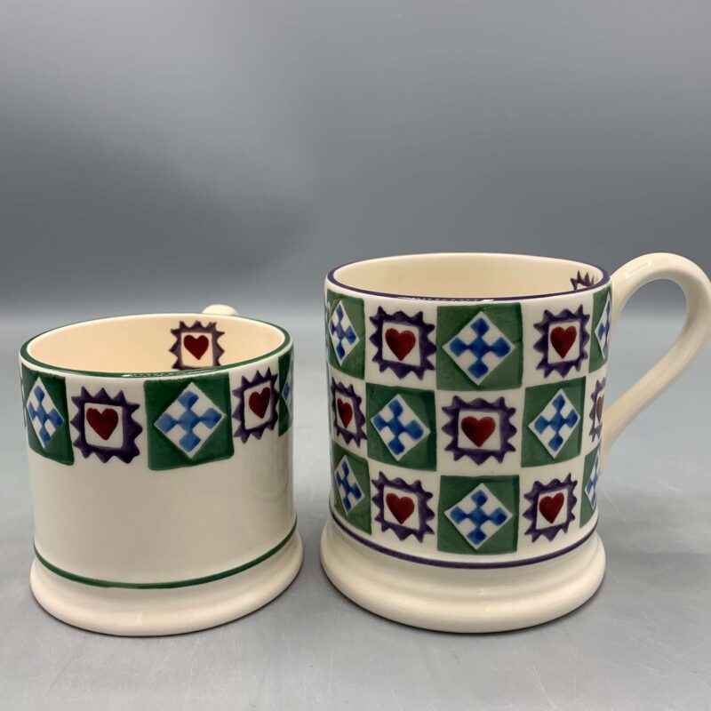 1/2 Pint Mug Christmas Quilt
