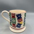 1/2 Pint Mug Christmas Crackers