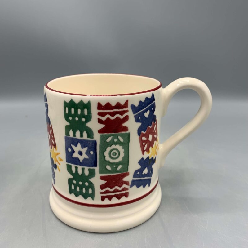 1/2 Pint Mug Christmas Crackers