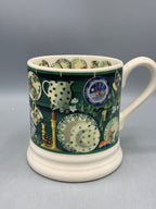 1/2 Pint Mug Green Christmas Dresser